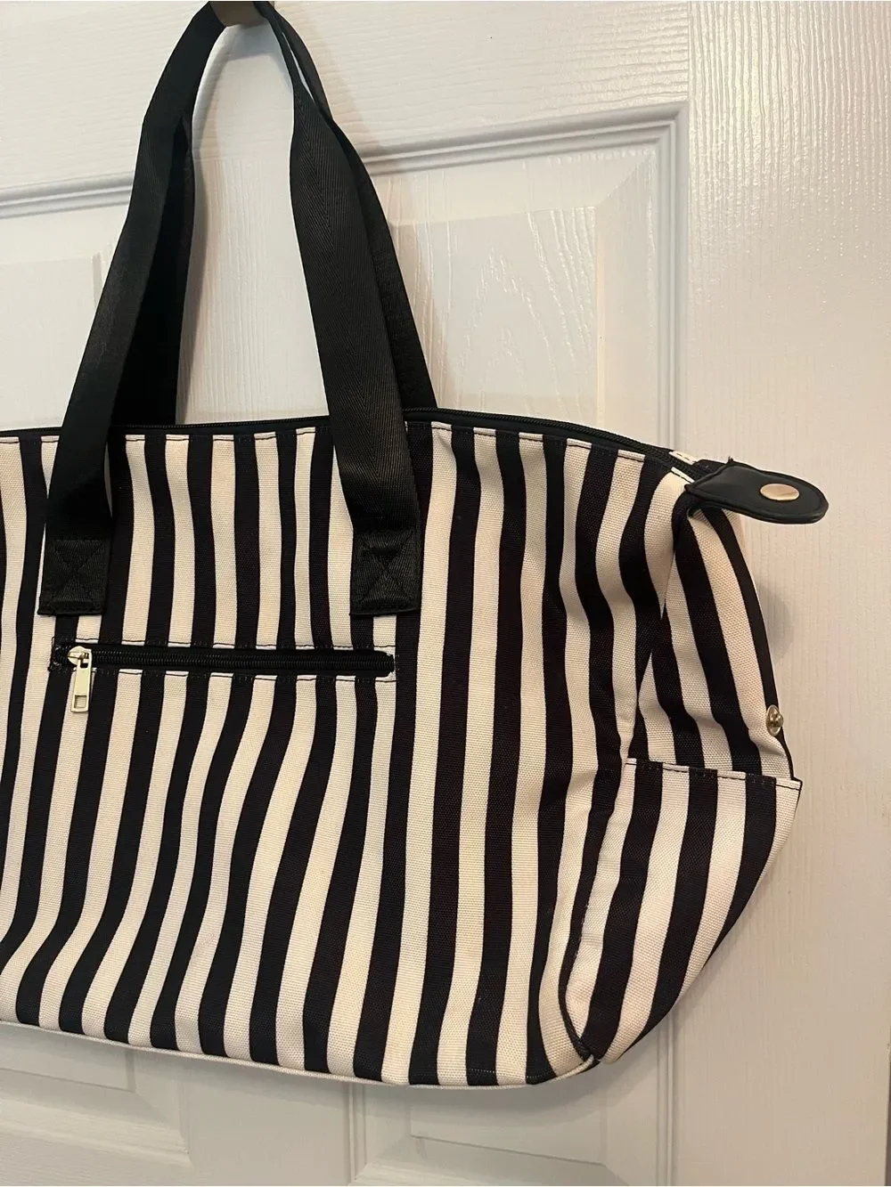 Alice + Olivia chic timeless